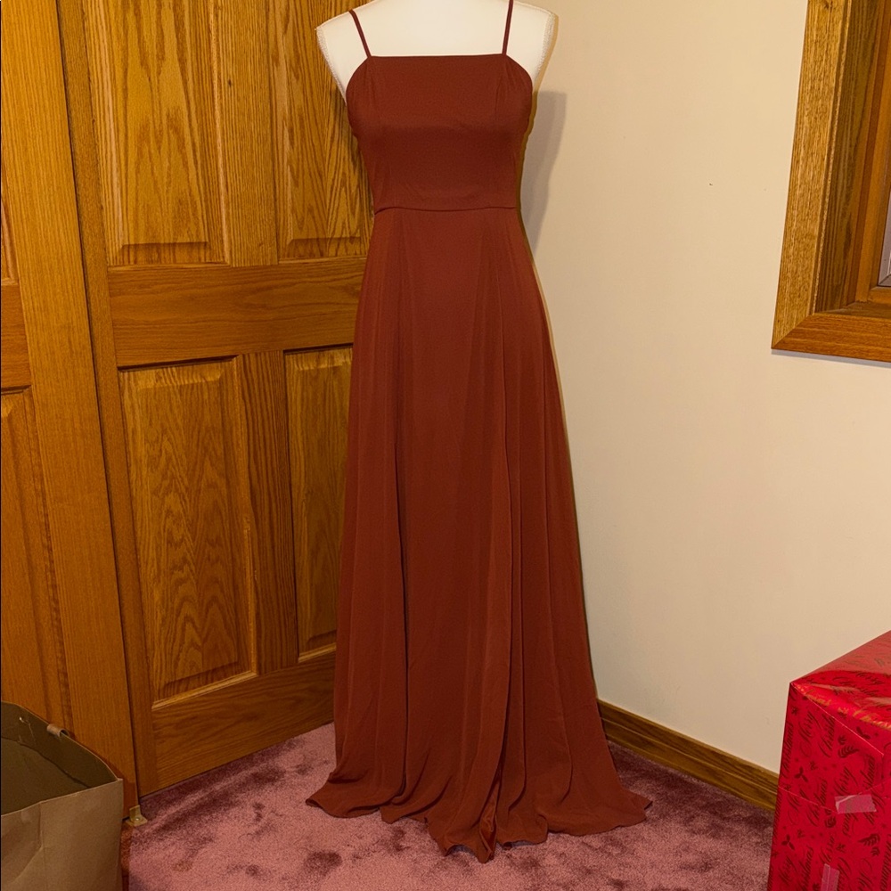 Chic Spaghetti Strap Evening Gown